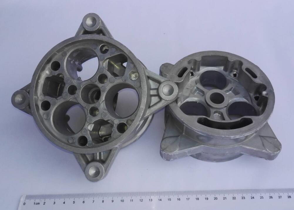 汽車空調(diào)壓縮機四角缸體